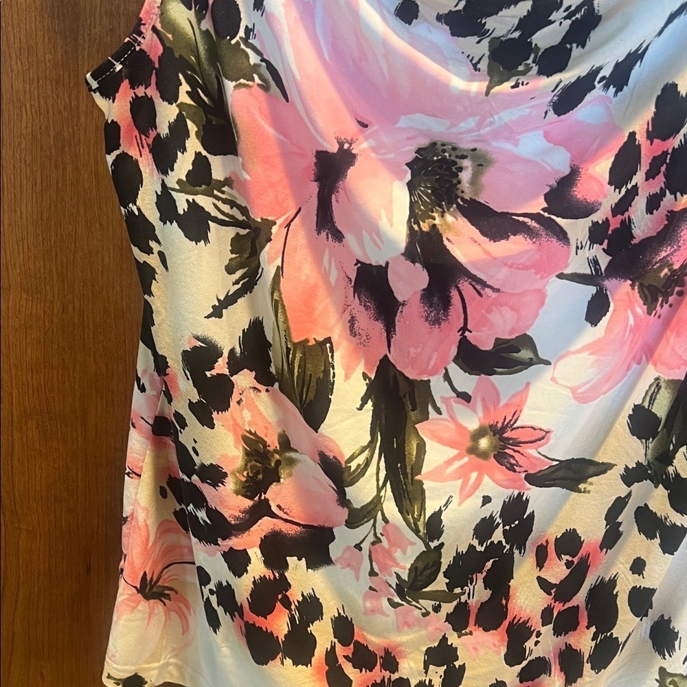 Peter Nygard Small Pink Floral and Leopard Tank Top - Picture 3 of 5